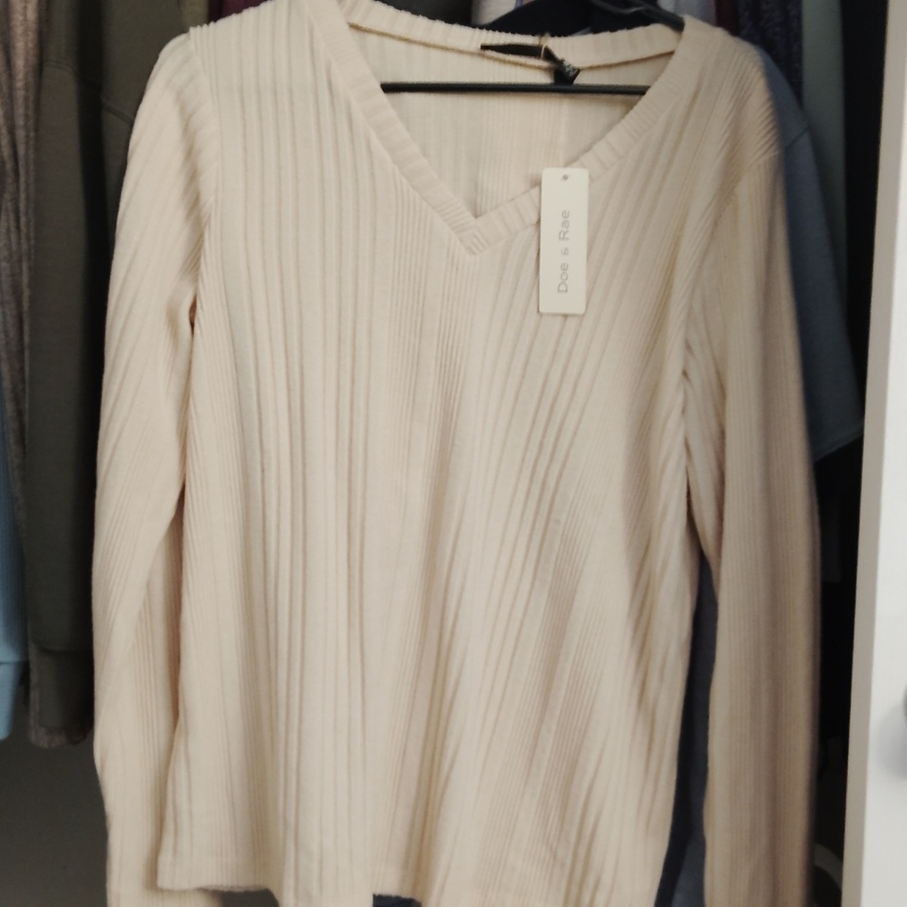 Off white light sweater
